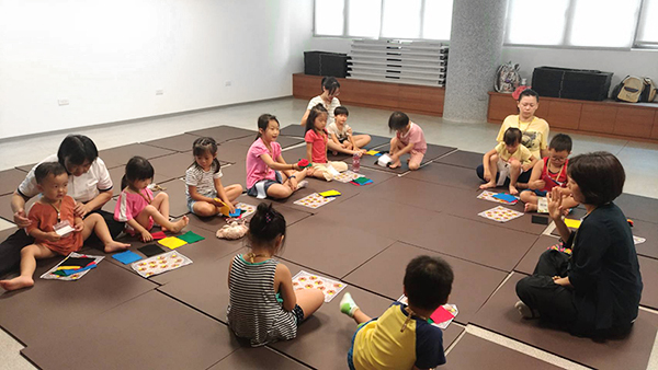幼童瑜珈 